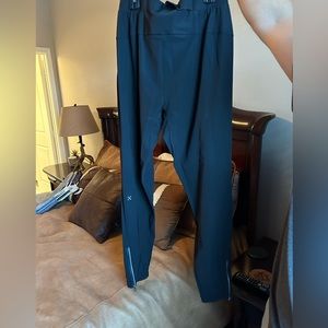 Lululemon - Surge Joggers